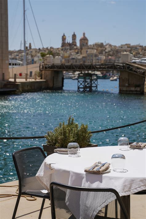 terrone birgu restaurant.